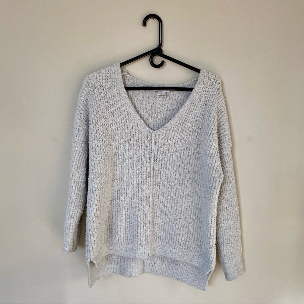 Cupcakes & Cashmere Soft & Cozy Light Grey V Neck Sweater Size XL
